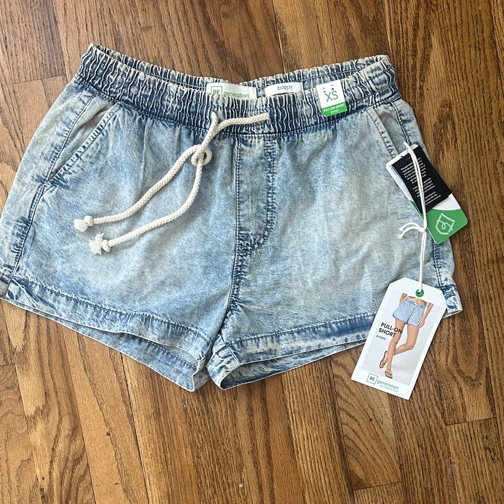 NWT cotton blend pull on shorts